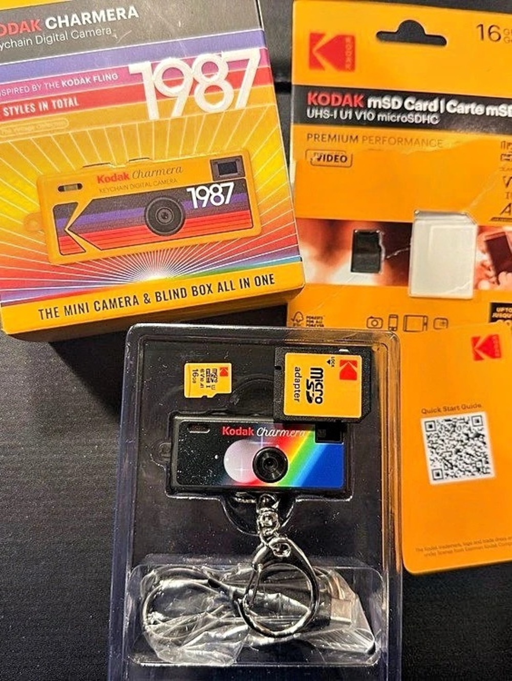 Kodak Charmera 1987 Keychain Digital Camera Black with 16GB MicroSDHC Card - NEW